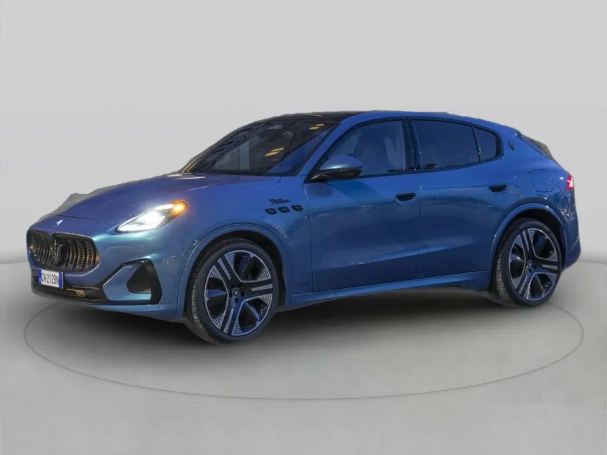 2025 Maserati Grecale photo 1
