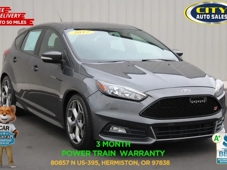2017 Ford Focus ST photo 1