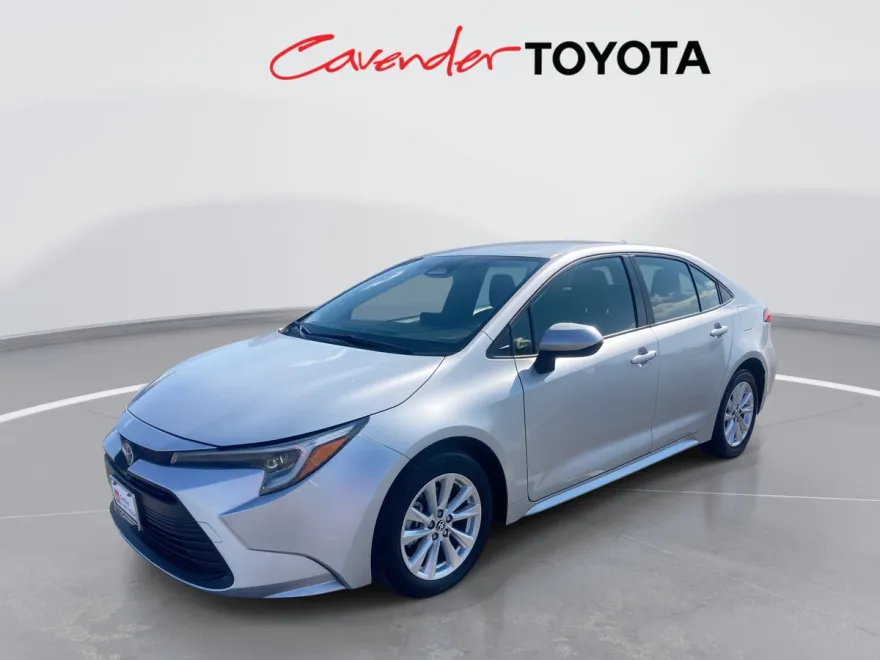 2024 Toyota Corolla Hybrid LE photo 1