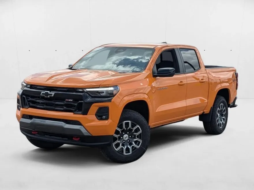2026 Chevrolet Colorado Z71 photo 1