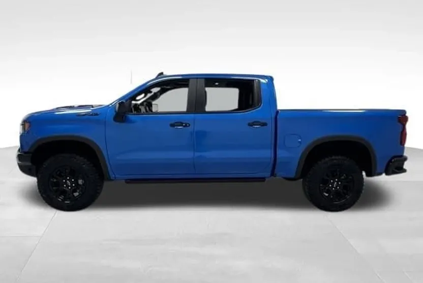 2025 Chevrolet Silverado 1500 ZR2 photo 1