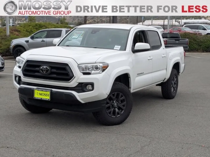 2022 Toyota RAV4 4x4 SR5 V6 photo 1