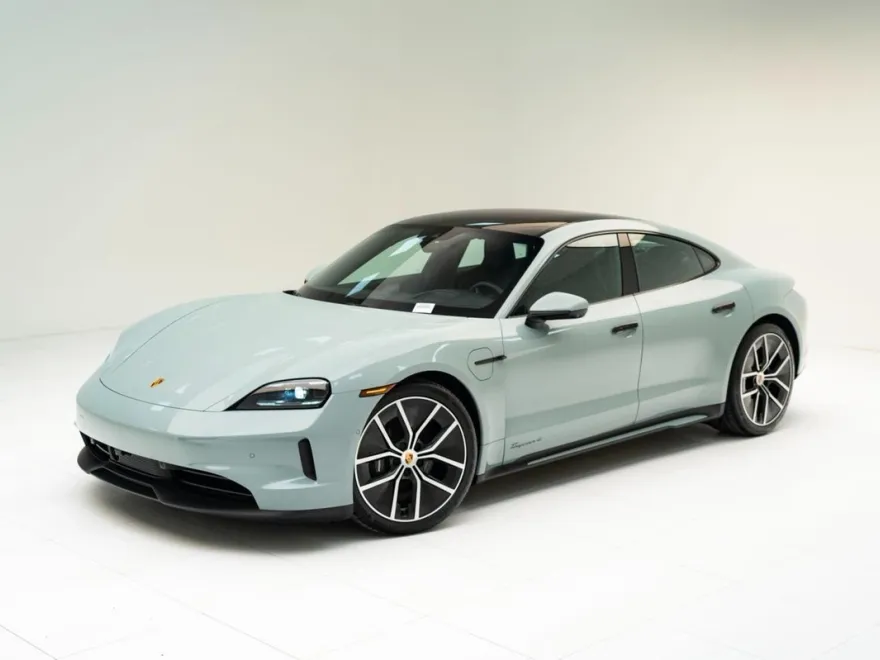 2025 Porsche Taycan 4 photo 1