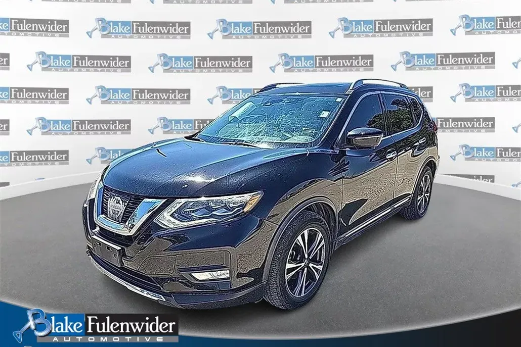 2017 Nissan Rogue SL photo 1