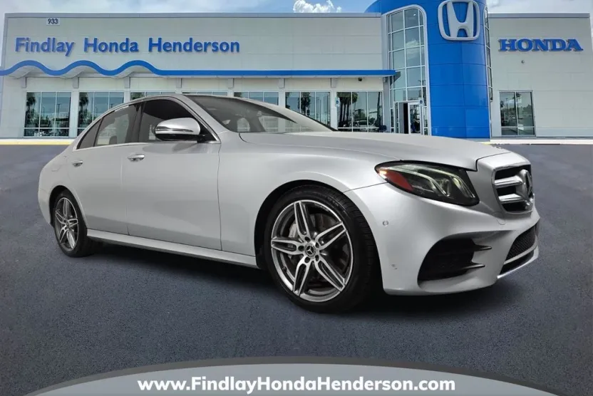 2018 Mercedes Benz E 300 photo 1