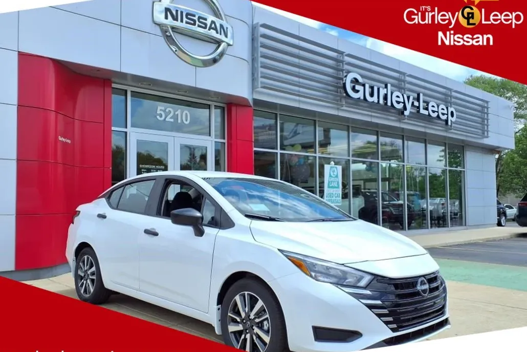 2025 Nissan Versa S photo 1