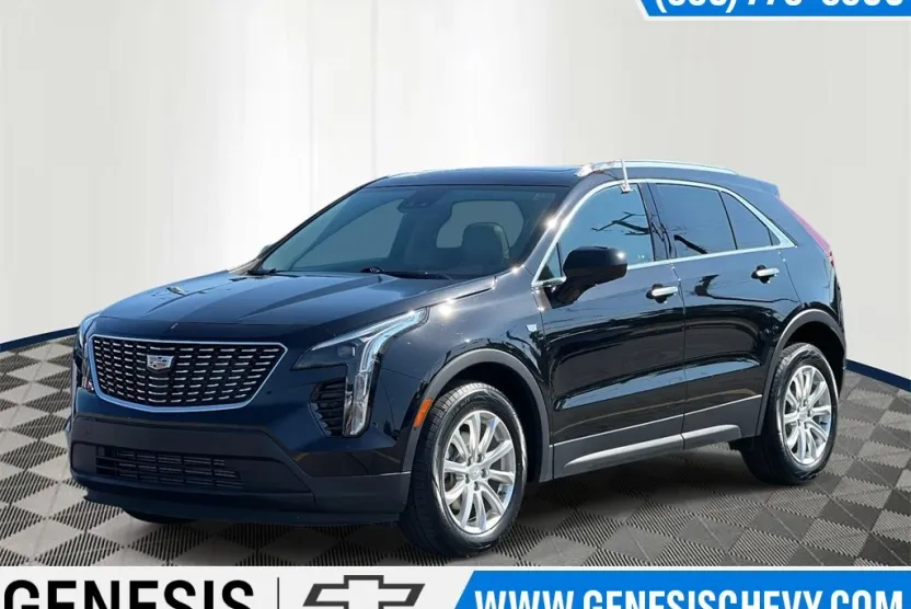 2023 Cadillac XT4 Luxury photo 1
