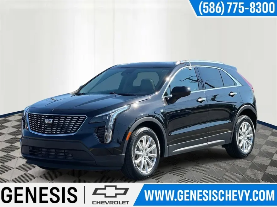 2023 Cadillac XT4 Luxury photo 1
