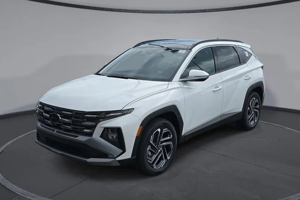 2025 Hyundai Tucson Limited photo 1