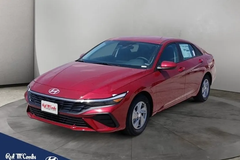 2025 Hyundai Elantra SE photo 1