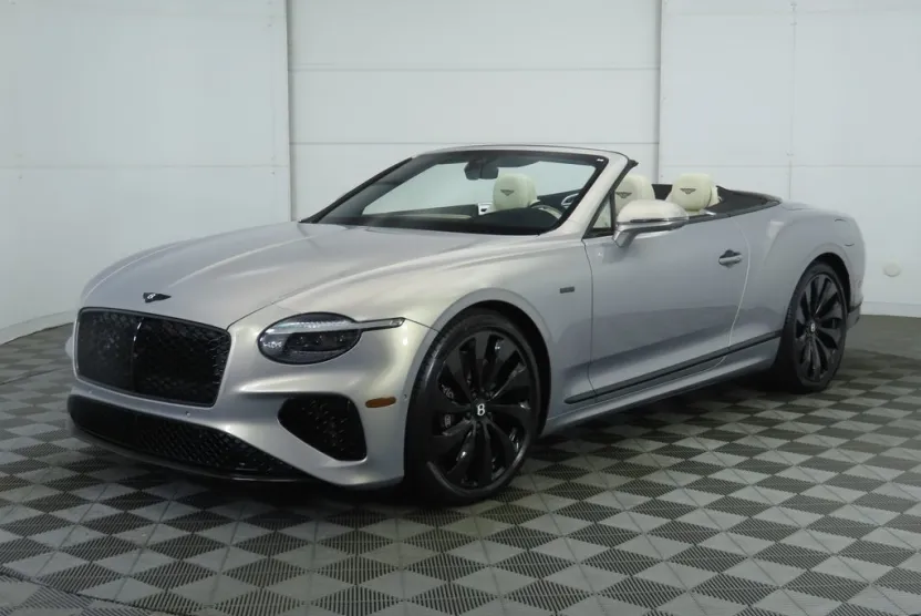 2025 Bentley Continental GT Black Edition photo 1