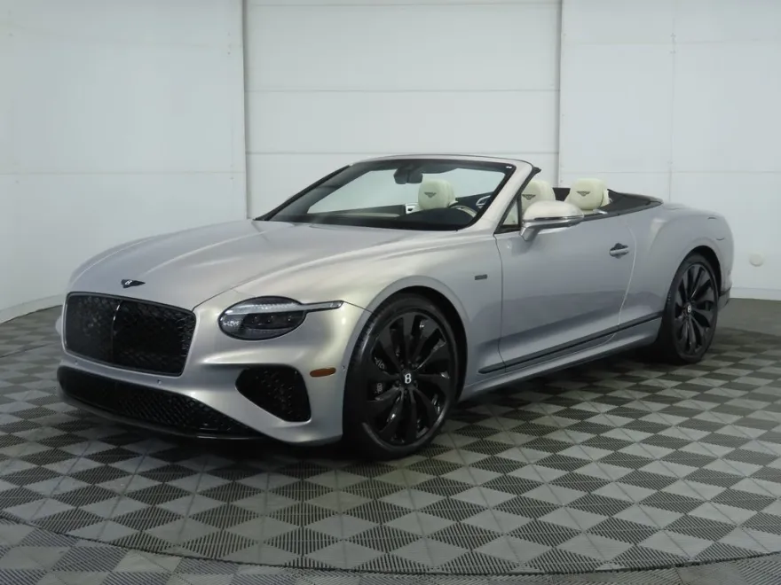 2025 Bentley Continental GT Black Edition photo 1