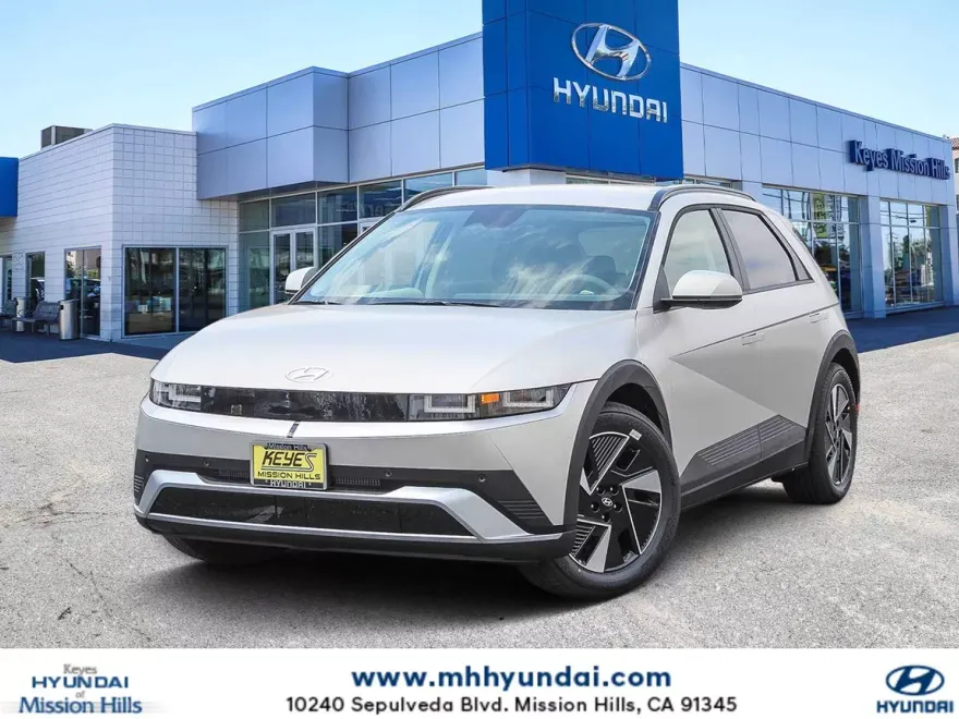 2025 Hyundai Ioniq 5 SEL photo 1