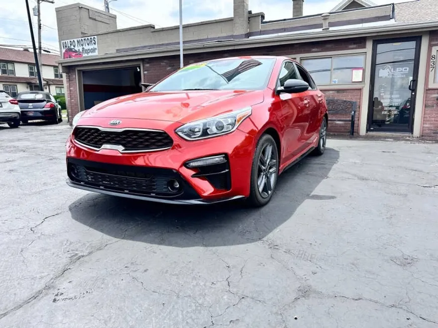 2021 Kia Forte GT-Line photo 1