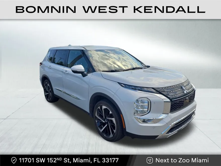 2022 Mitsubishi Outlander SE photo 1