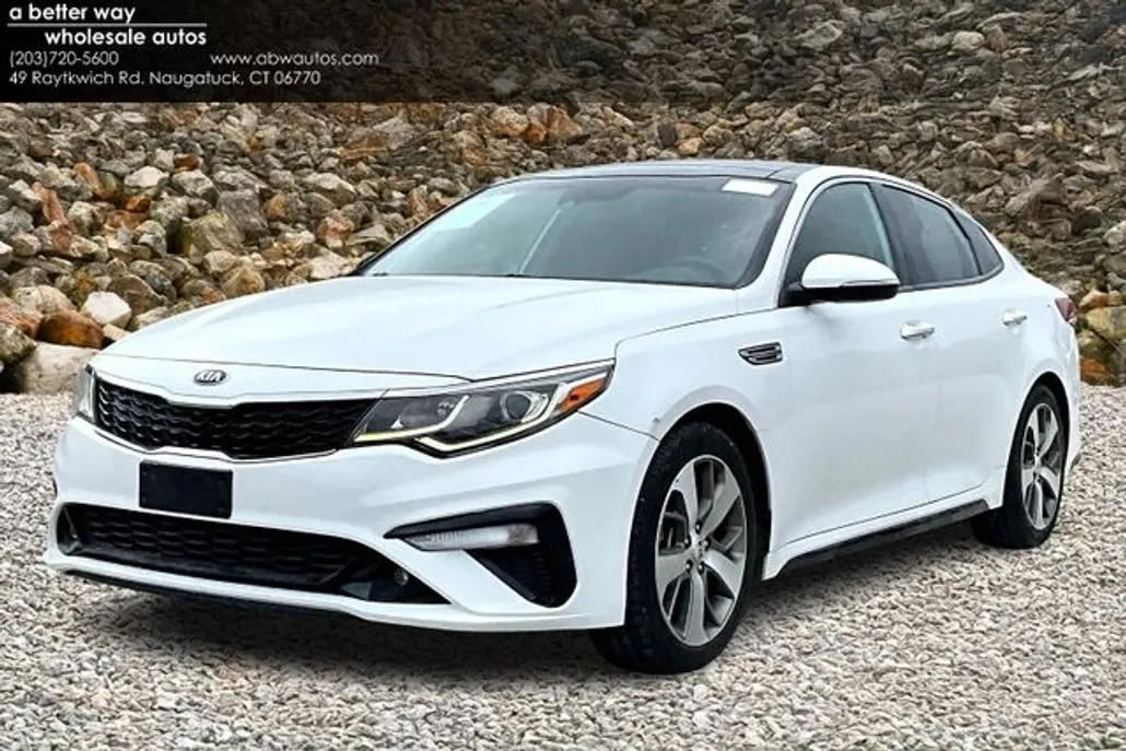 2019 Kia Optima S photo 1