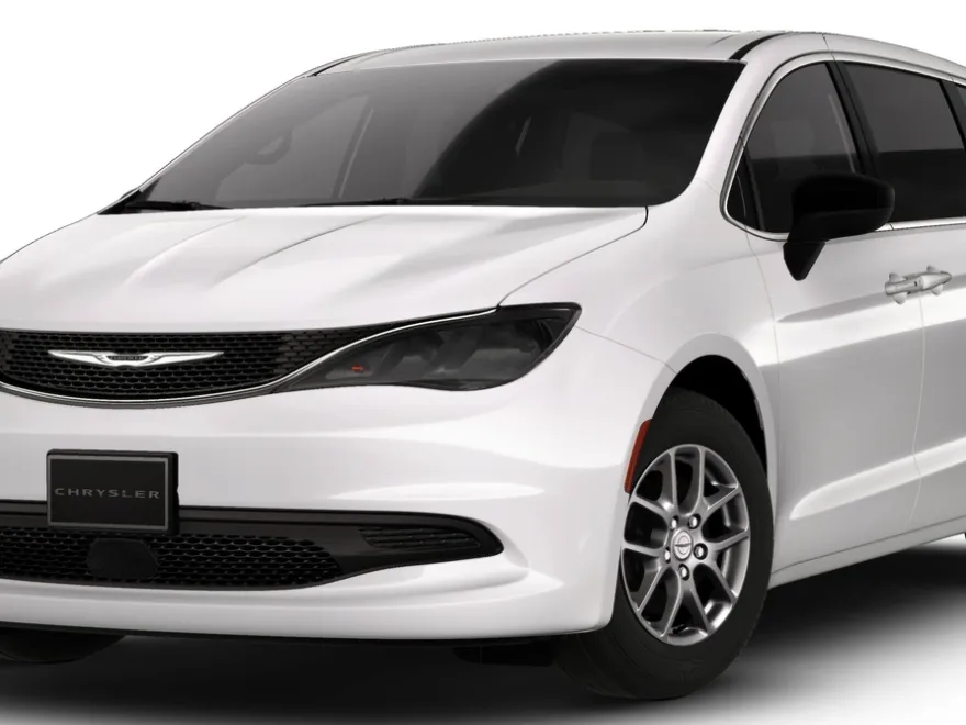 2026 Chrysler Voyager LX photo 1