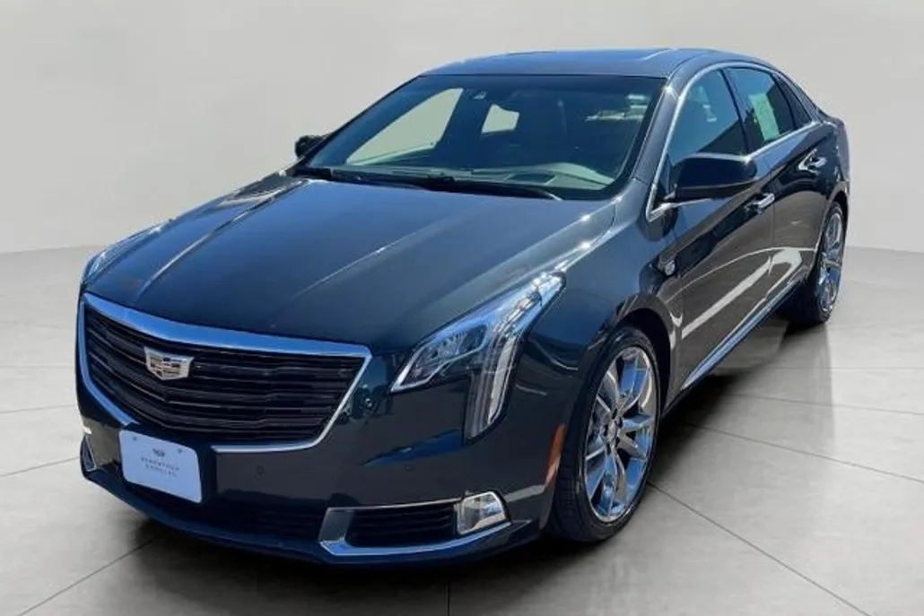 2018 Cadillac XTS Platinum V-Sport photo 1