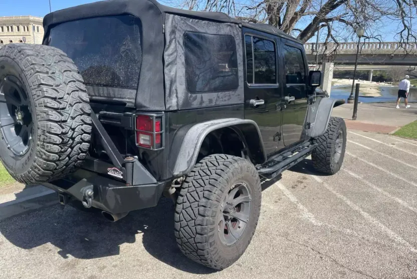 2012 Jeep Wrangler Unlimited Rubicon Sport photo 1