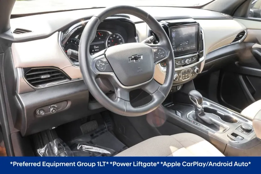 2023 Chevrolet Traverse 1LT photo 1