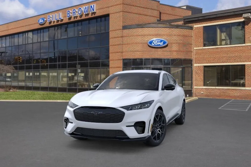 2025 Ford Mustang Mach-E GT photo 1