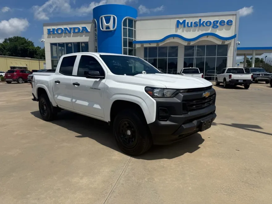 2024 Chevrolet Colorado Work Truck photo 1