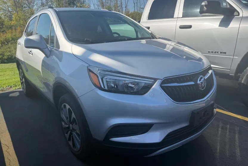 2022 Buick Encore Preferred photo 1