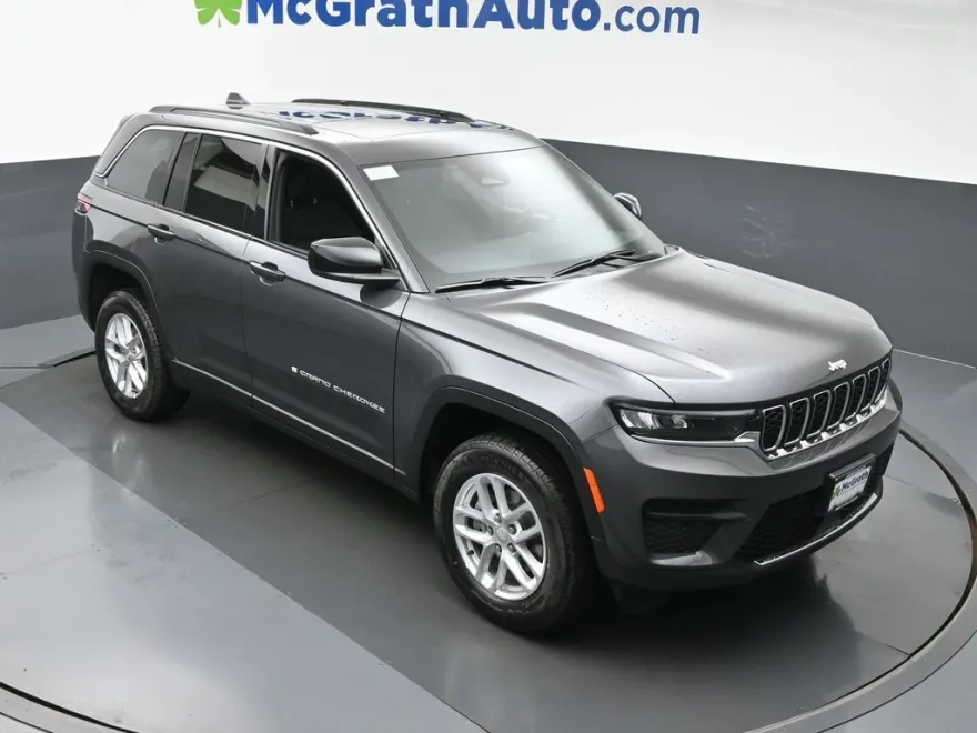 2025 Jeep Grand Cherokee Laredo X photo 1