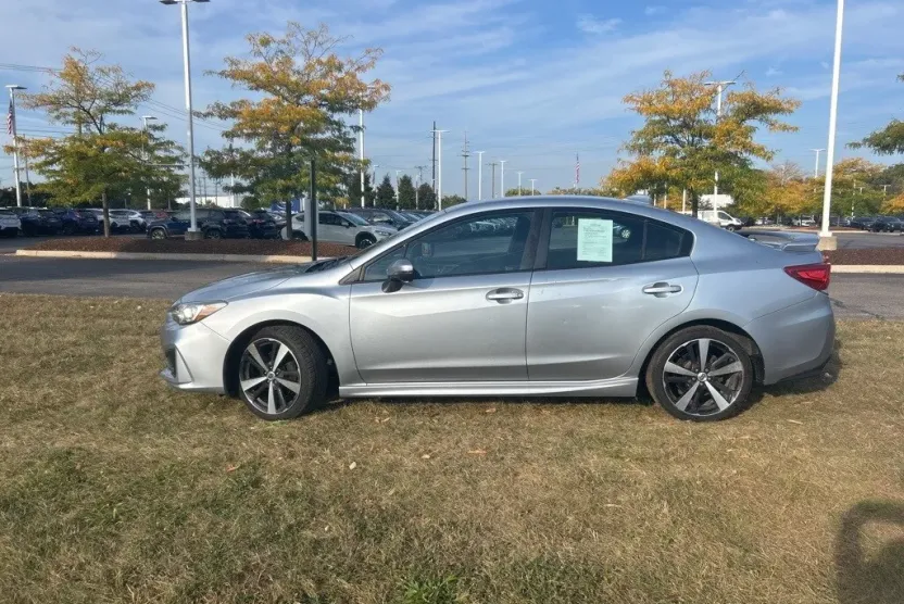 2017 Subaru Impreza 2.0i Sport photo 1