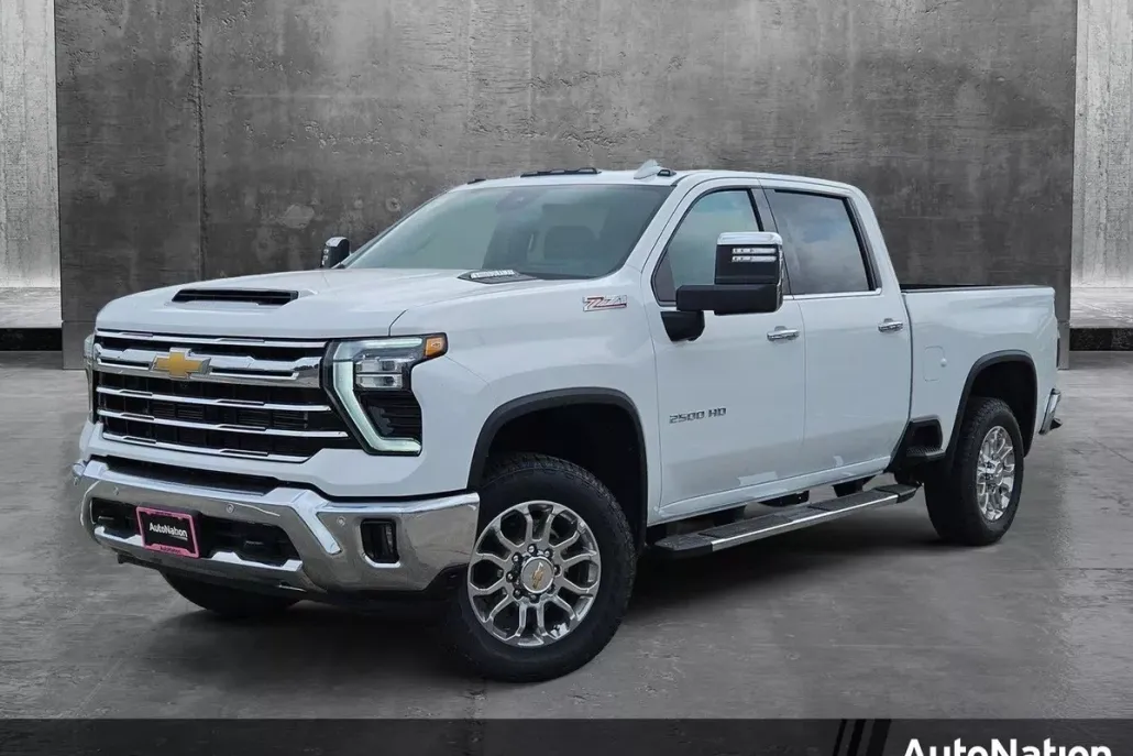 2025 Chevrolet Silverado 2500HD LTZ photo 1