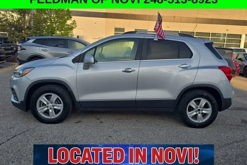 2019 Chevrolet Trax LT photo 1