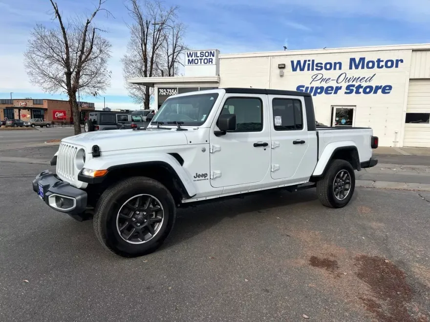 2023 Jeep Gladiator Overland photo 1