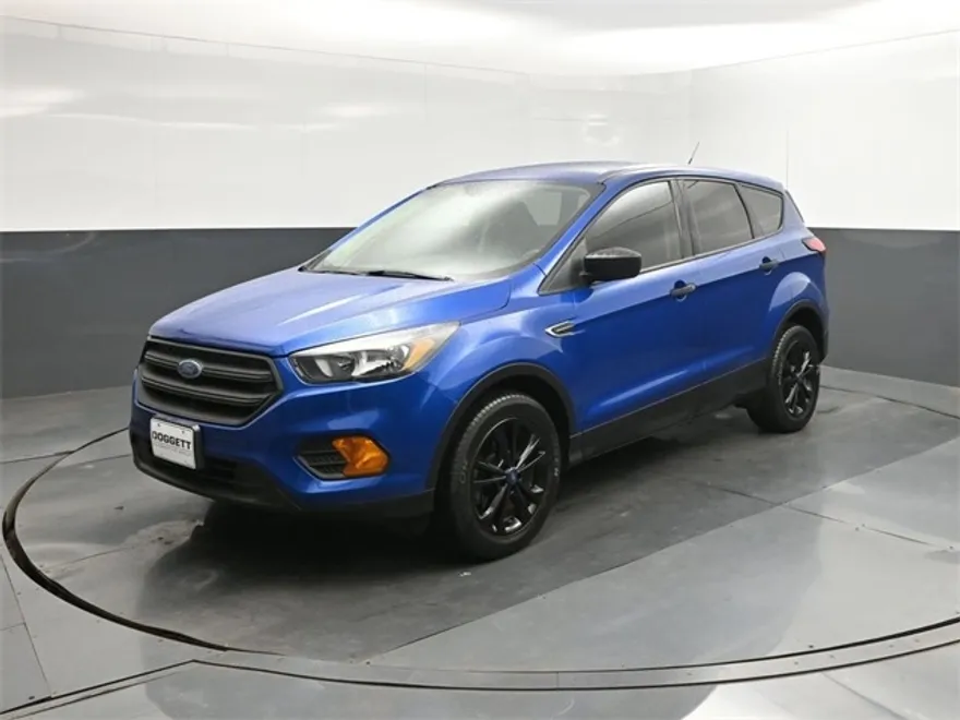 2019 Ford Escape S photo 1