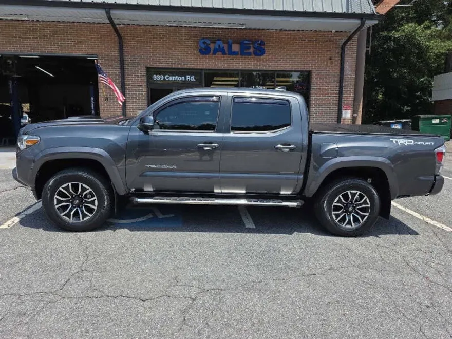 2020 Toyota Tacoma TRD Sport photo 1