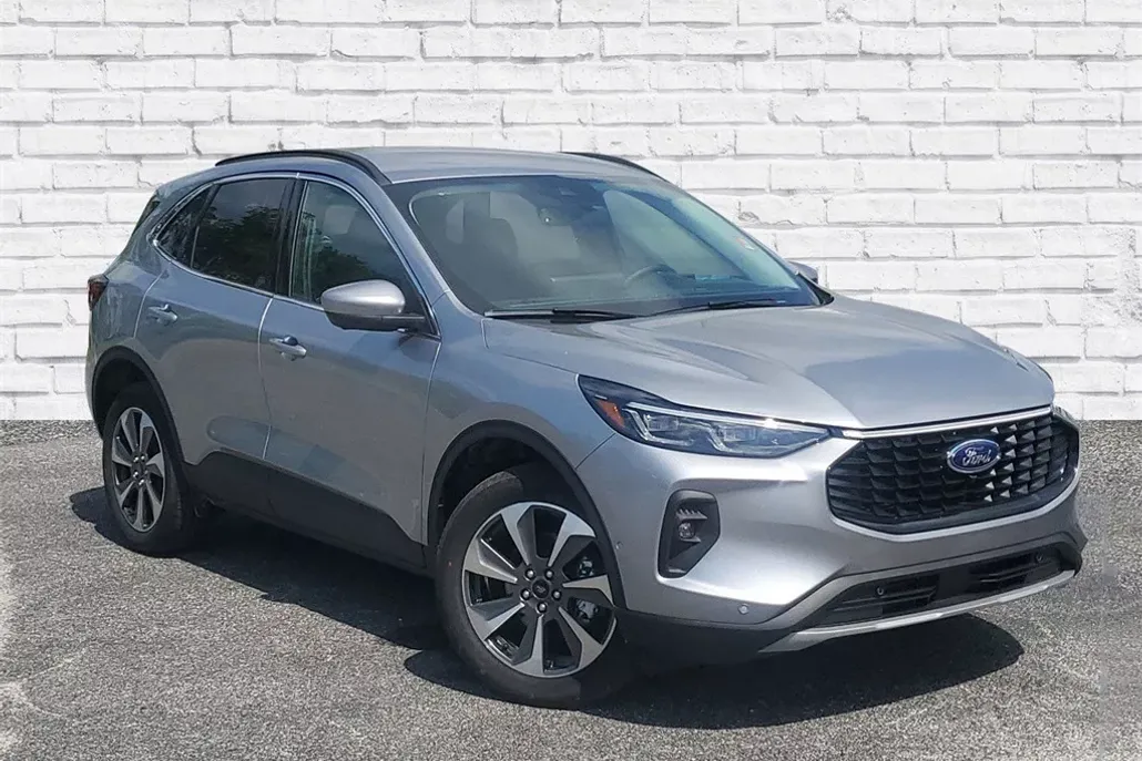 2024 Ford Escape Platinum photo 1