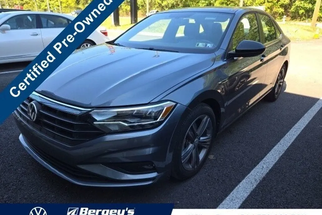 2021 Volkswagen Jetta 1.4T R-Line photo 1