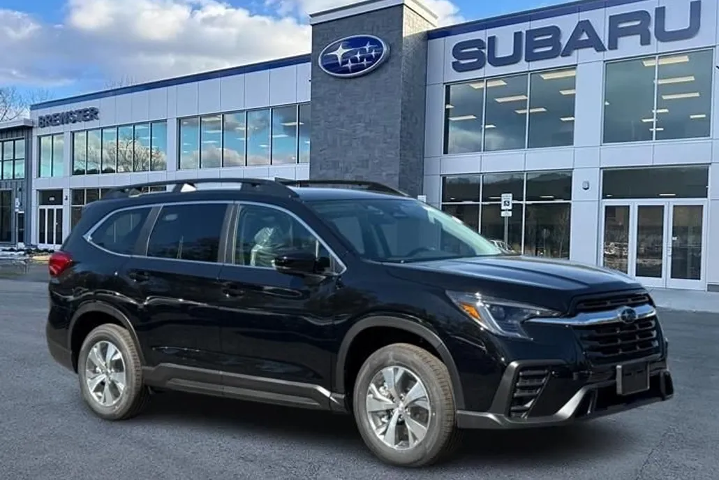 2025 Subaru Ascent Premium photo 1