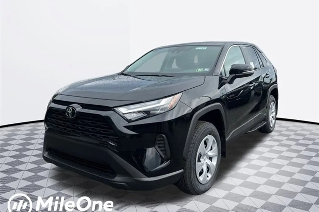 2025 Toyota RAV4 LE photo 1