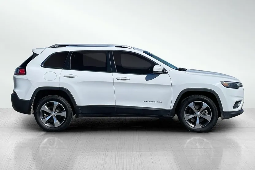 2019 Jeep Cherokee Limited photo 1