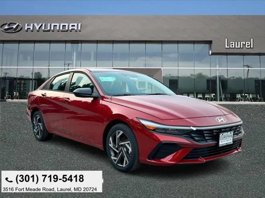 2025 Hyundai Elantra SEL Sport photo 1