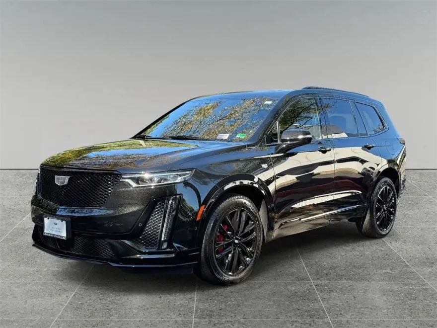 2024 Cadillac XT6 Sport photo 1