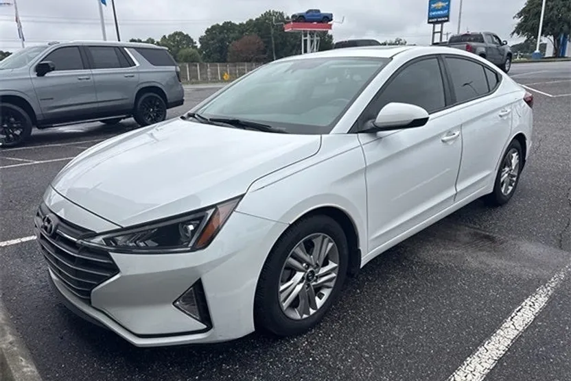 2020 Hyundai Elantra Value Edition photo 1
