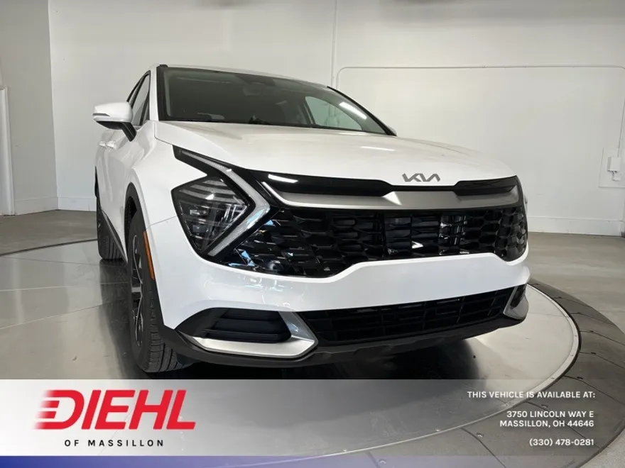 2025 Kia Sportage EX photo 1