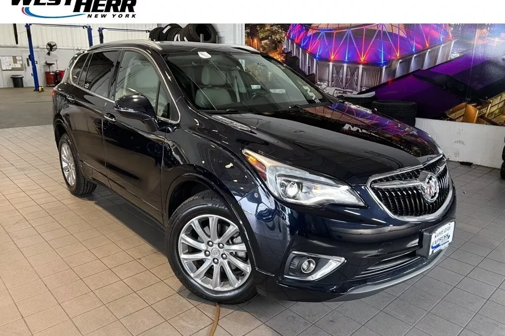 2020 Buick Envision Essence photo 1
