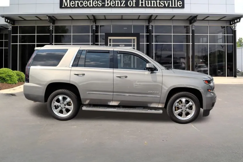 2018 Chevrolet Tahoe LT photo 1