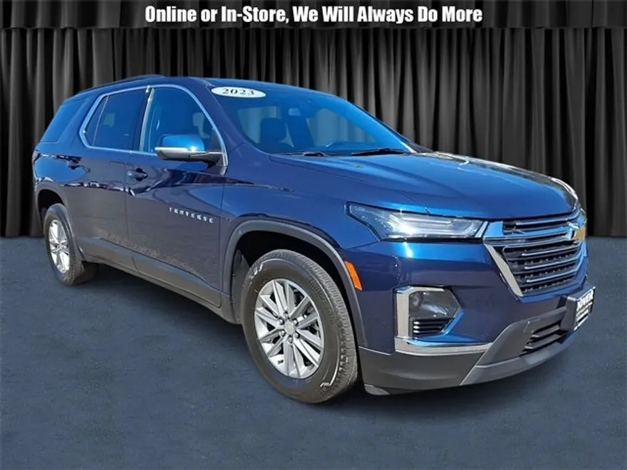 2023 Chevrolet Traverse 1LT photo 1