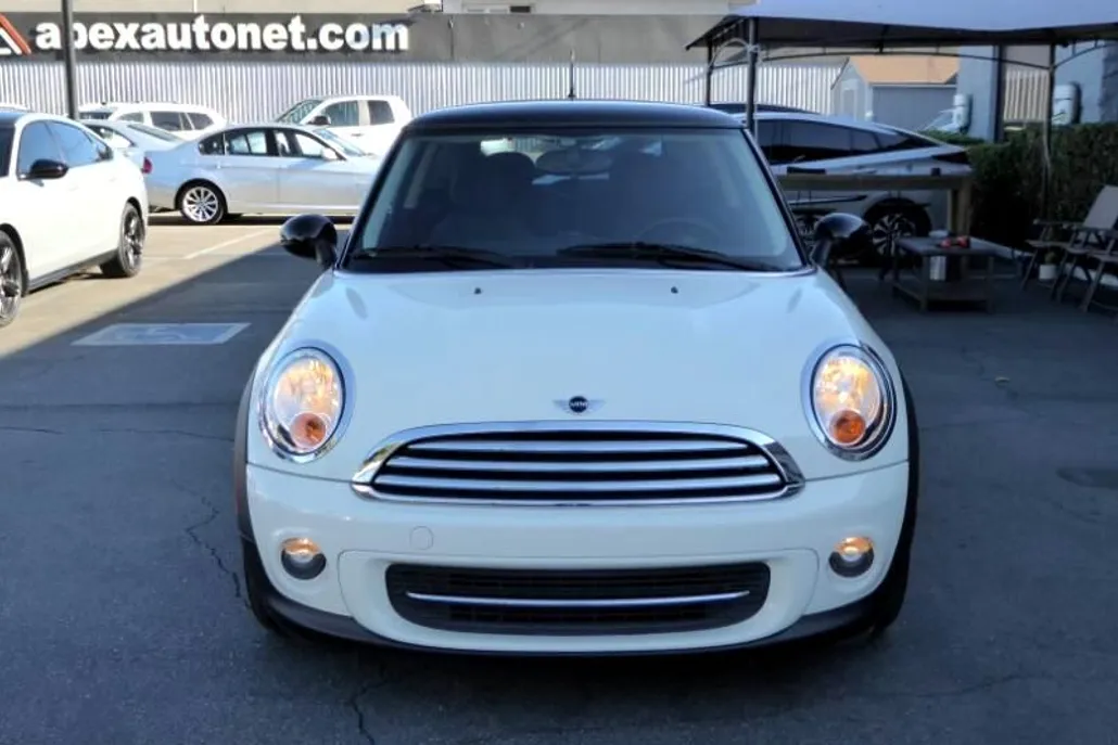2012 Mini Cooper Hardtop 2 Door photo 1