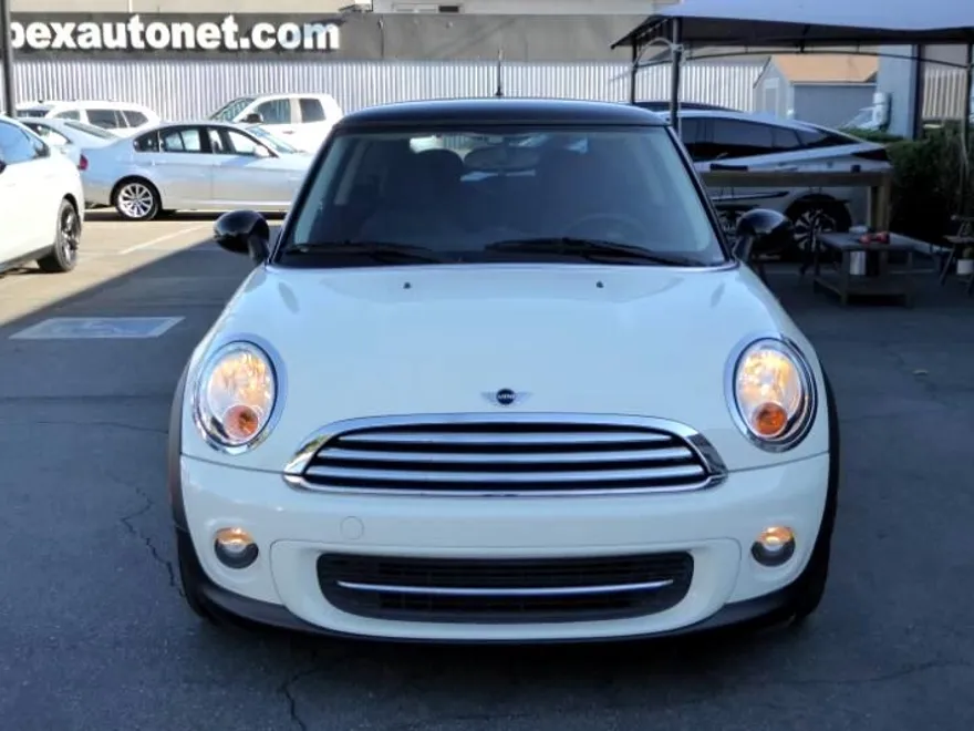 2012 Mini Cooper Hardtop 2 Door photo 1