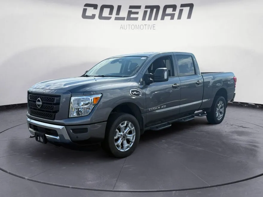 2023 Nissan Titan SV photo 1