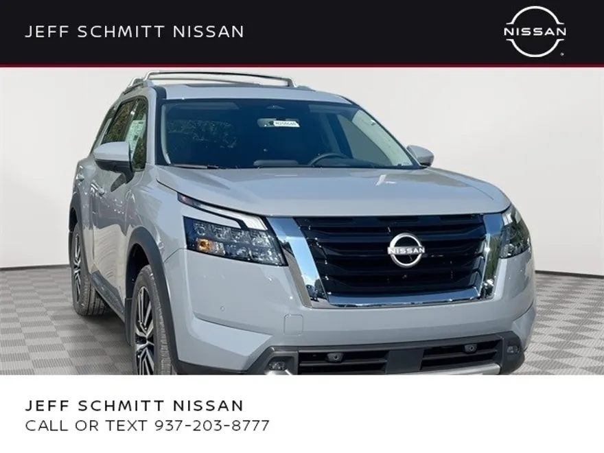 2025 Nissan Pathfinder Platinum photo 1